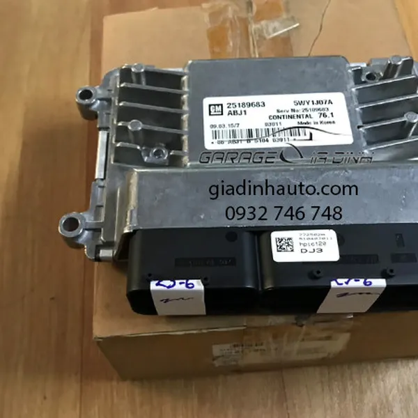 HỘP ĐIỀU KHIỂN ĐỘNG CƠ XE CRUZE
