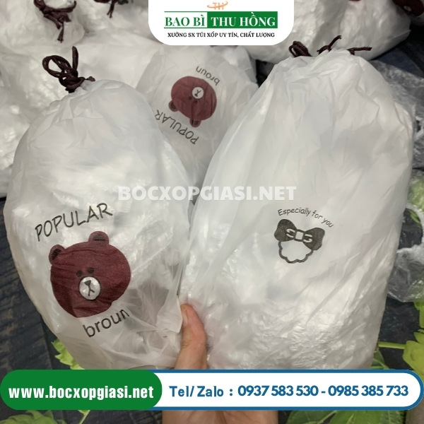 Màng bọc thực phẩm túi gấu có dây treo Màng bọc thực phẩm túi gấu có dây treo