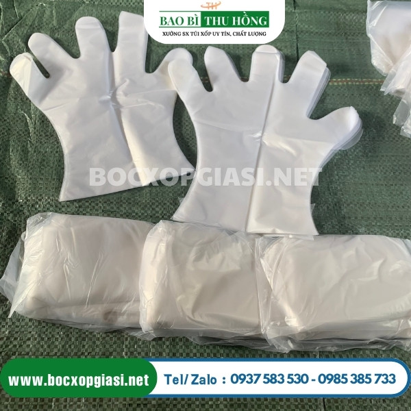 Nên dùng bao tay nilon 1 lần rồi bỏ Nên dùng bao tay nilon 1 lần rồi bỏ