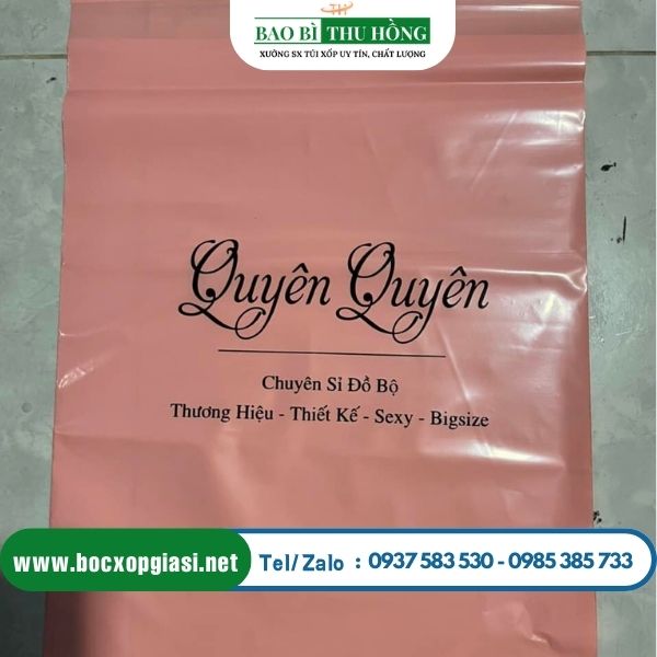 In túi niêm phong cho shop quần áo In túi niêm phong cho shop quần áo
