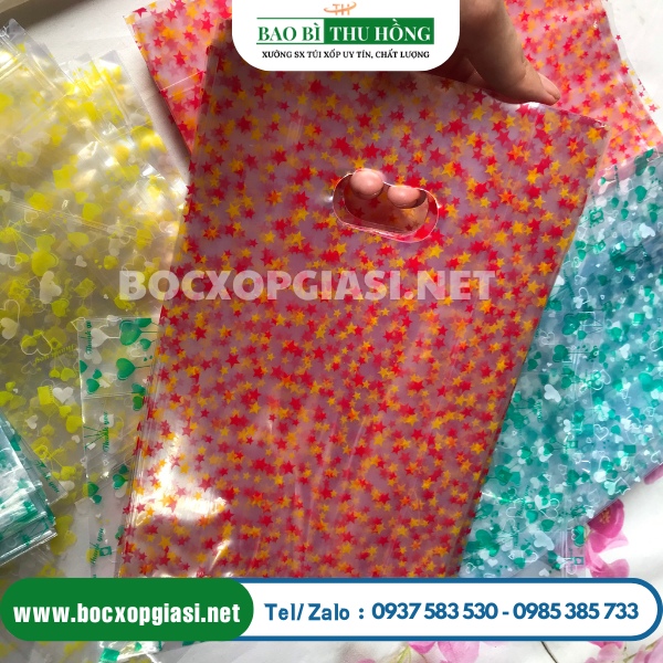 Túi hột xoài pp in màu đỏ in họa tiết ngôi sao Túi hột xoài pp in màu đỏ in họa tiết ngôi sao