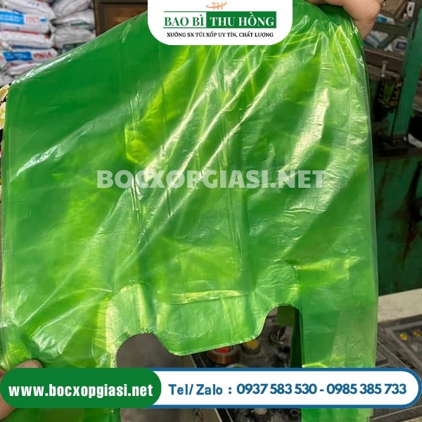 Túi nilon màu xanh lá đựng 3 kg Túi nilon màu xanh lá đựng 3 kg