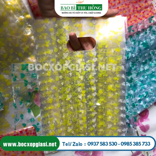 Túi hột xoài pp in màu vàng in họa tiết trái tim Túi hột xoài pp in màu vàng in họa tiết trái tim