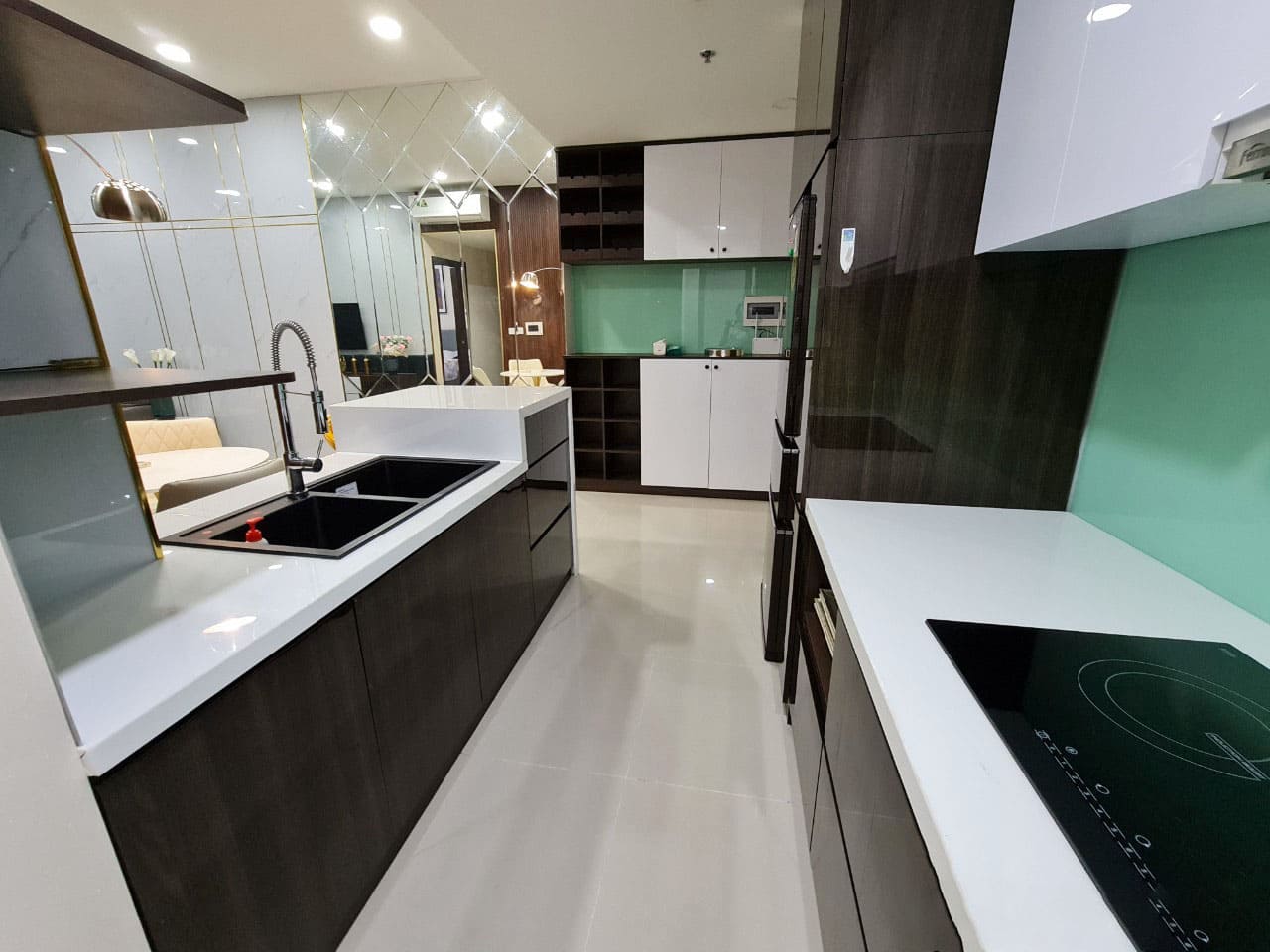 Công trình thực tế thi công tủ bếp Acrylic