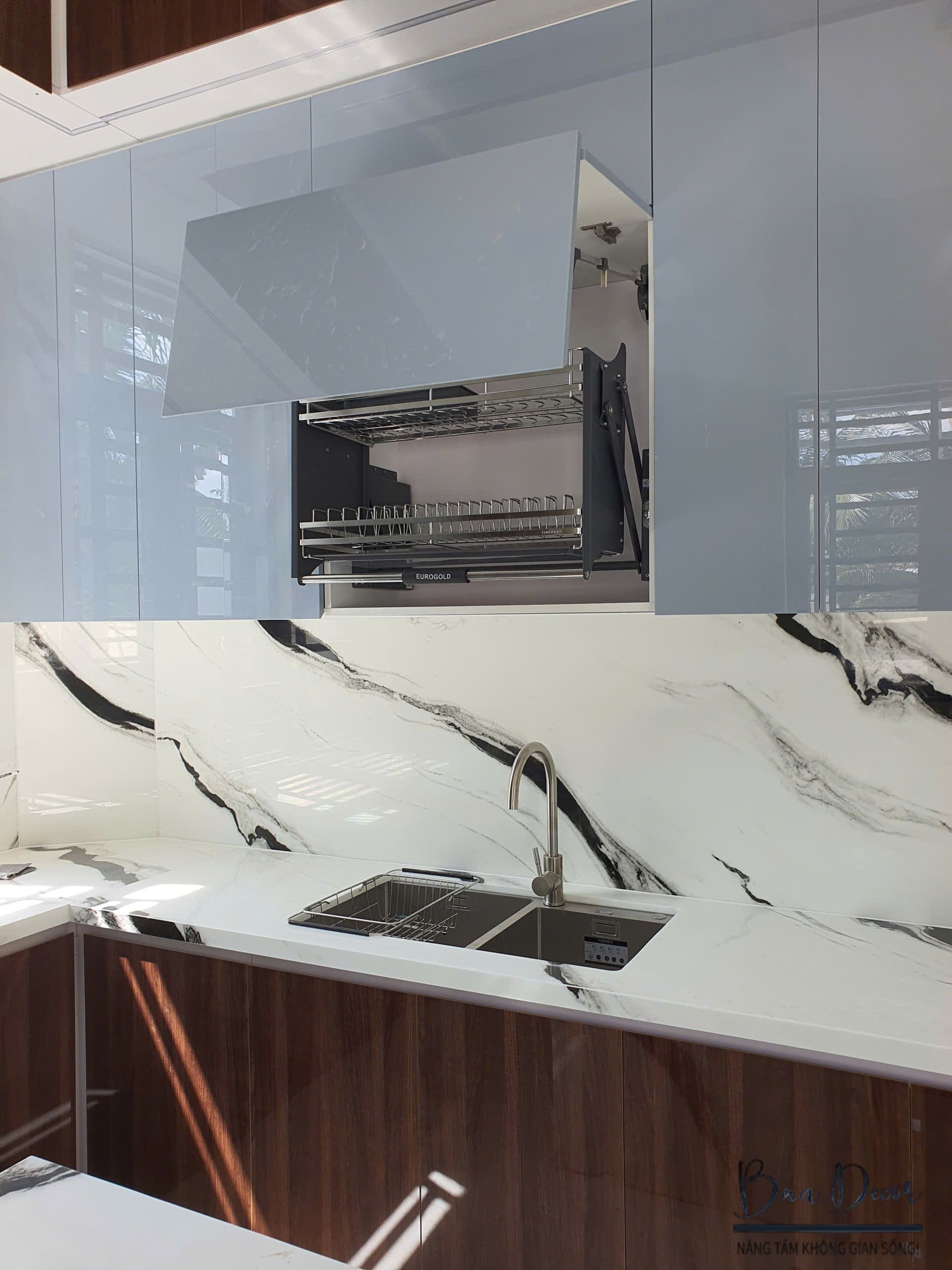 Công trình thực tế thi công tủ bếp Acrylic