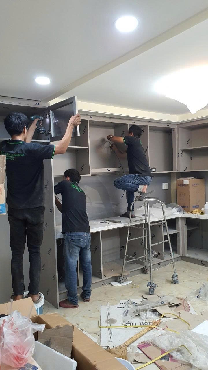 Thợ thi công nội thất tại công trình 03