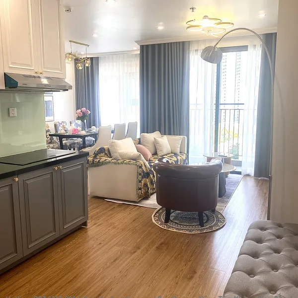 ANH LOUIS NGUYỄN - QUẬN 9