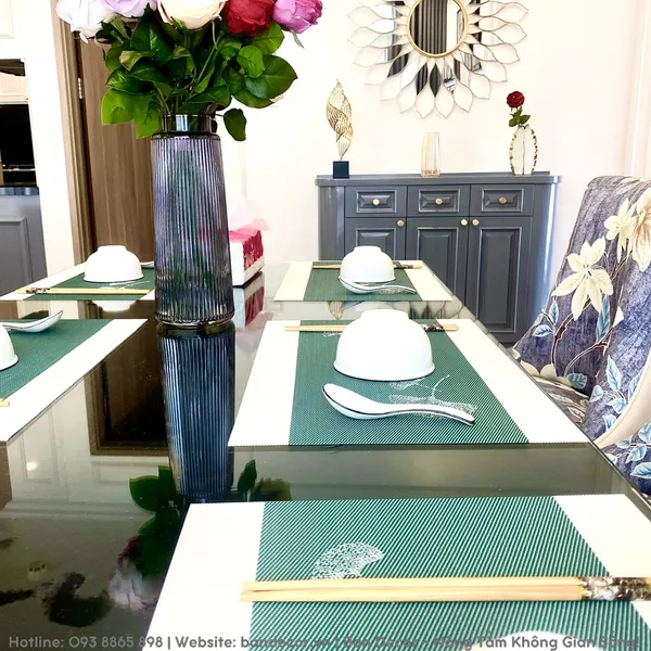 ANH LOUIS NGUYỄN - QUẬN 9