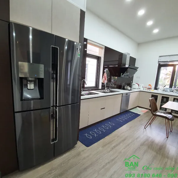 CHỊ TRÚC TẠ - QUẬN 9