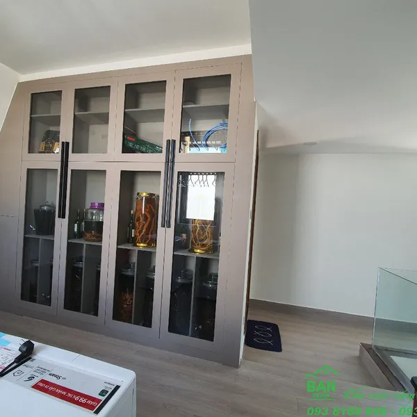 CHỊ TRÚC TẠ - QUẬN 9