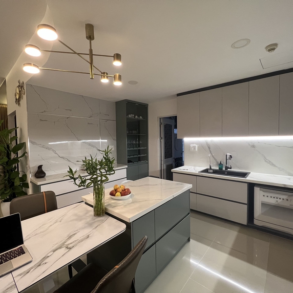 CÔNG TRÌNH THỰC TẾ TỦ BẾP ACRYLIC - TA 14