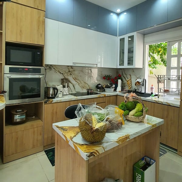CÔNG TRÌNH THỰC TẾ TỦ BẾP ACRYLIC - TA 18