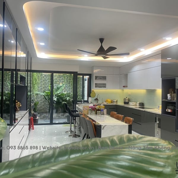 CÔNG TRÌNH THỰC TẾ TỦ BẾP ACRYLIC - TA 19