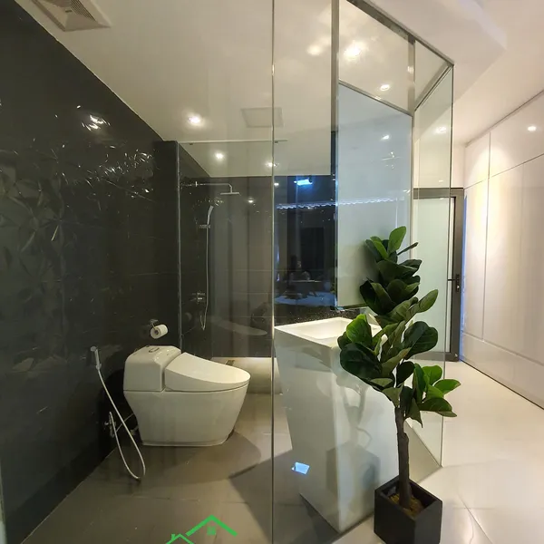 CHỊ TRANG - QUẬN 2