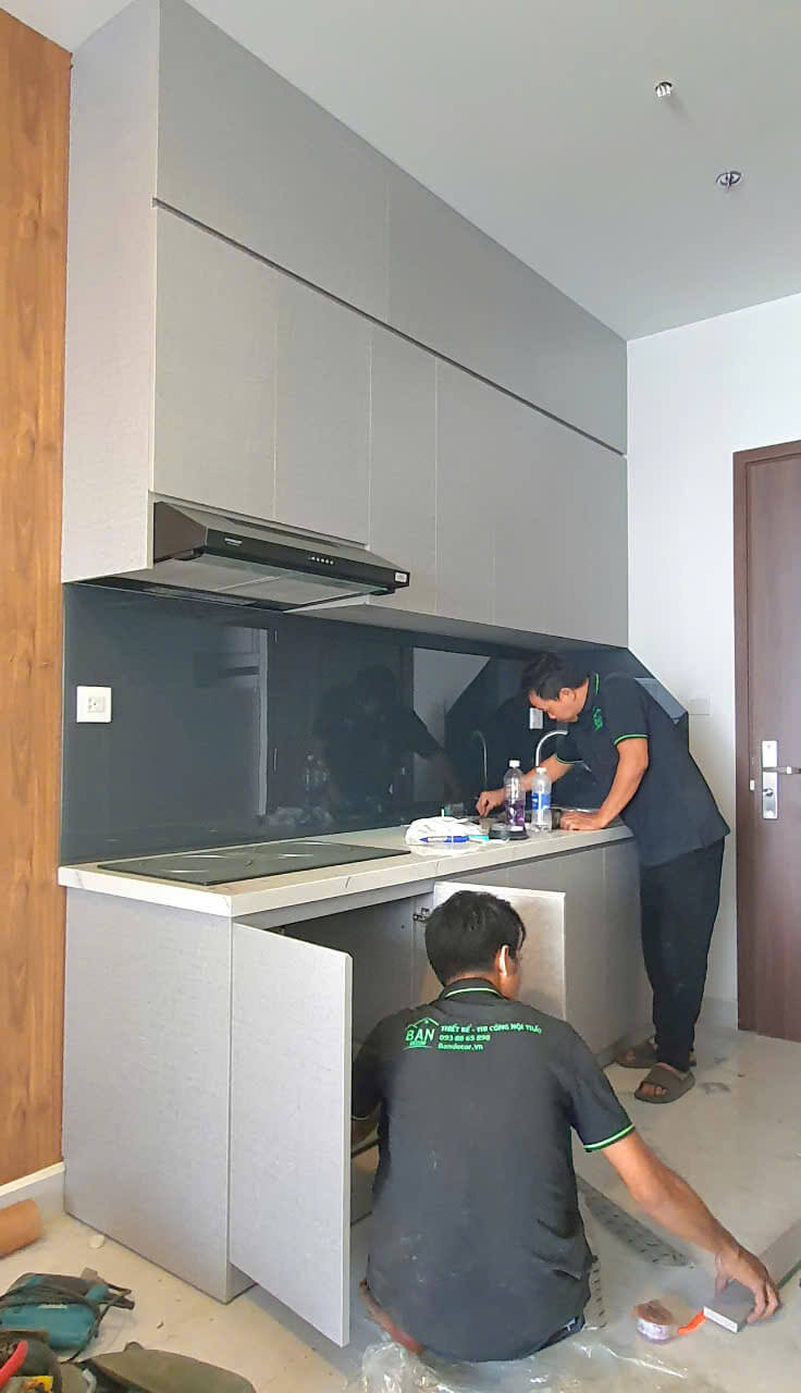 Tủ bếp gỗ công nghiệp