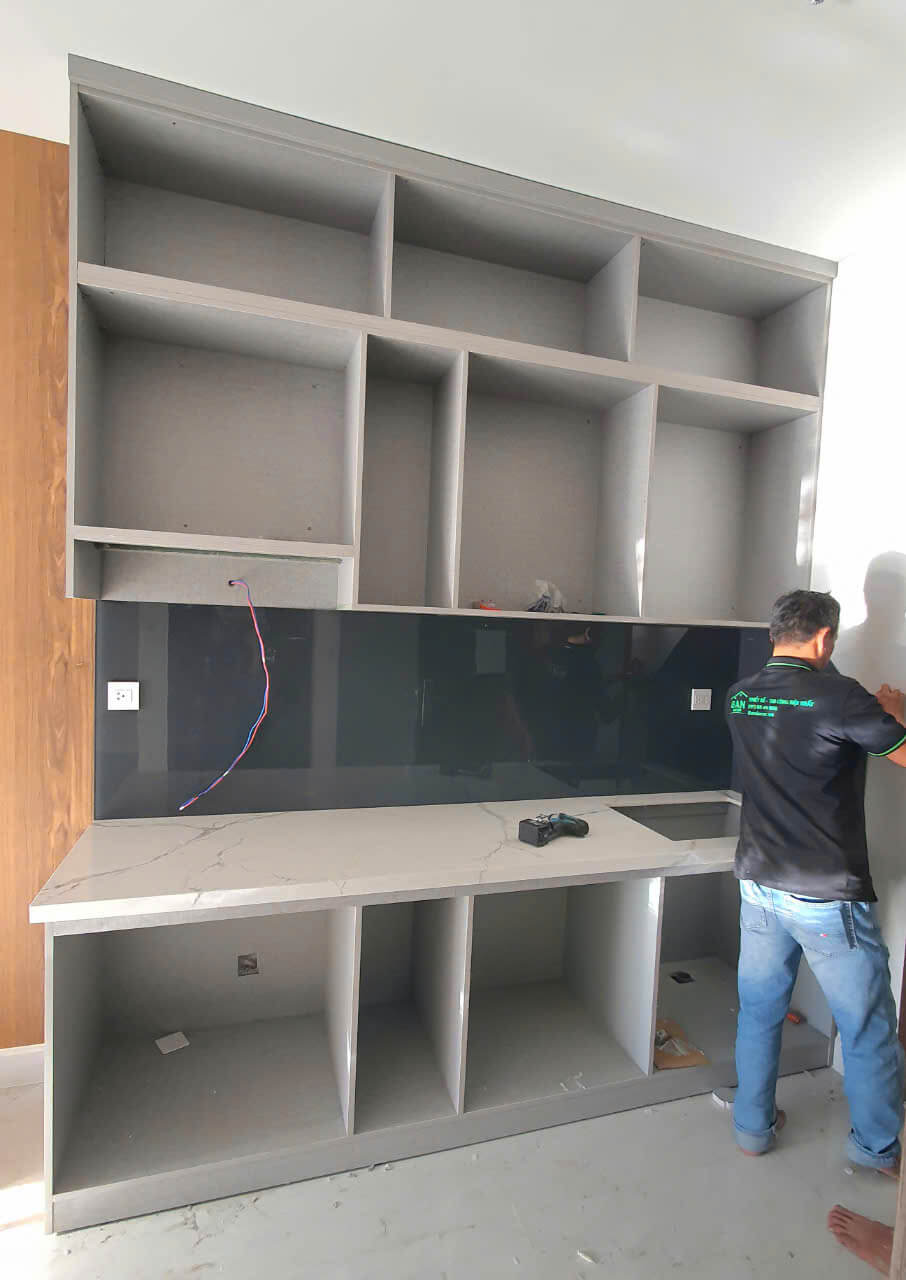 Tủ bếp gỗ công nghiệp