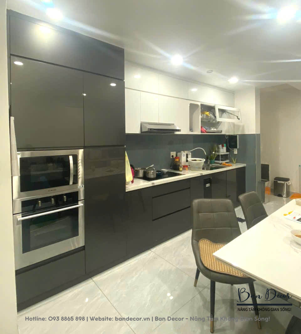 Tủ bếp gỗ công nghiệp