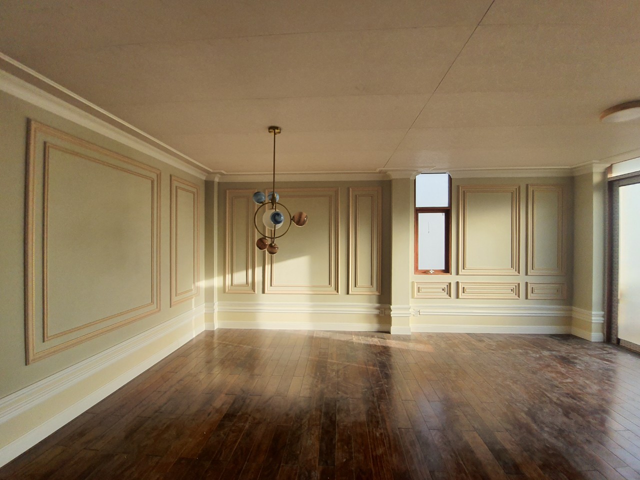 Thiết kế thi công nội thất chung cư anh-thang-ho-ba-phan-37.jpg (215 KB)