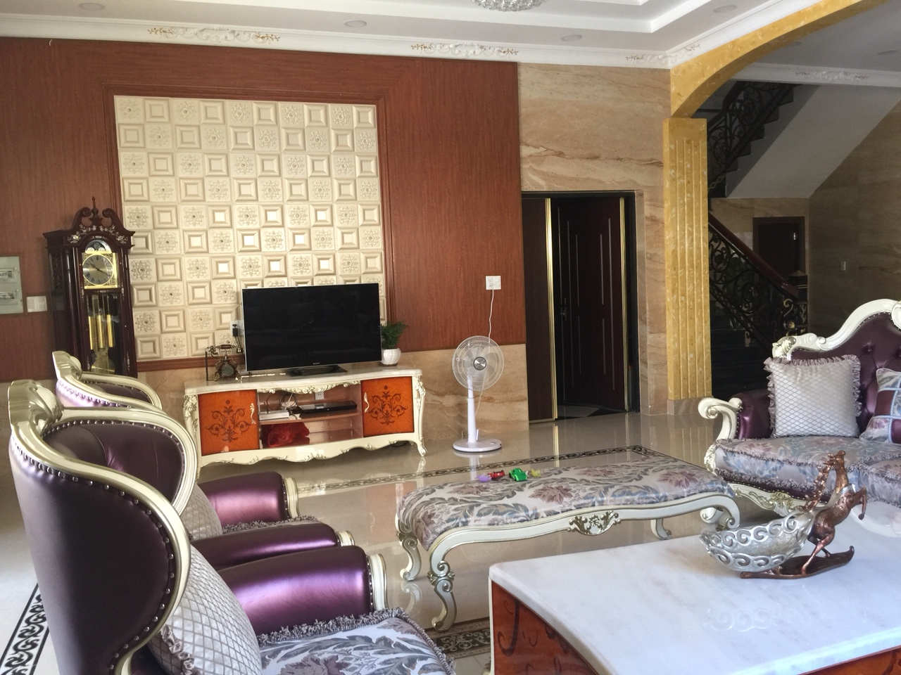 Thiết kế thi công nội thất chi-binh-binh-duong-41.jpg (414 KB)