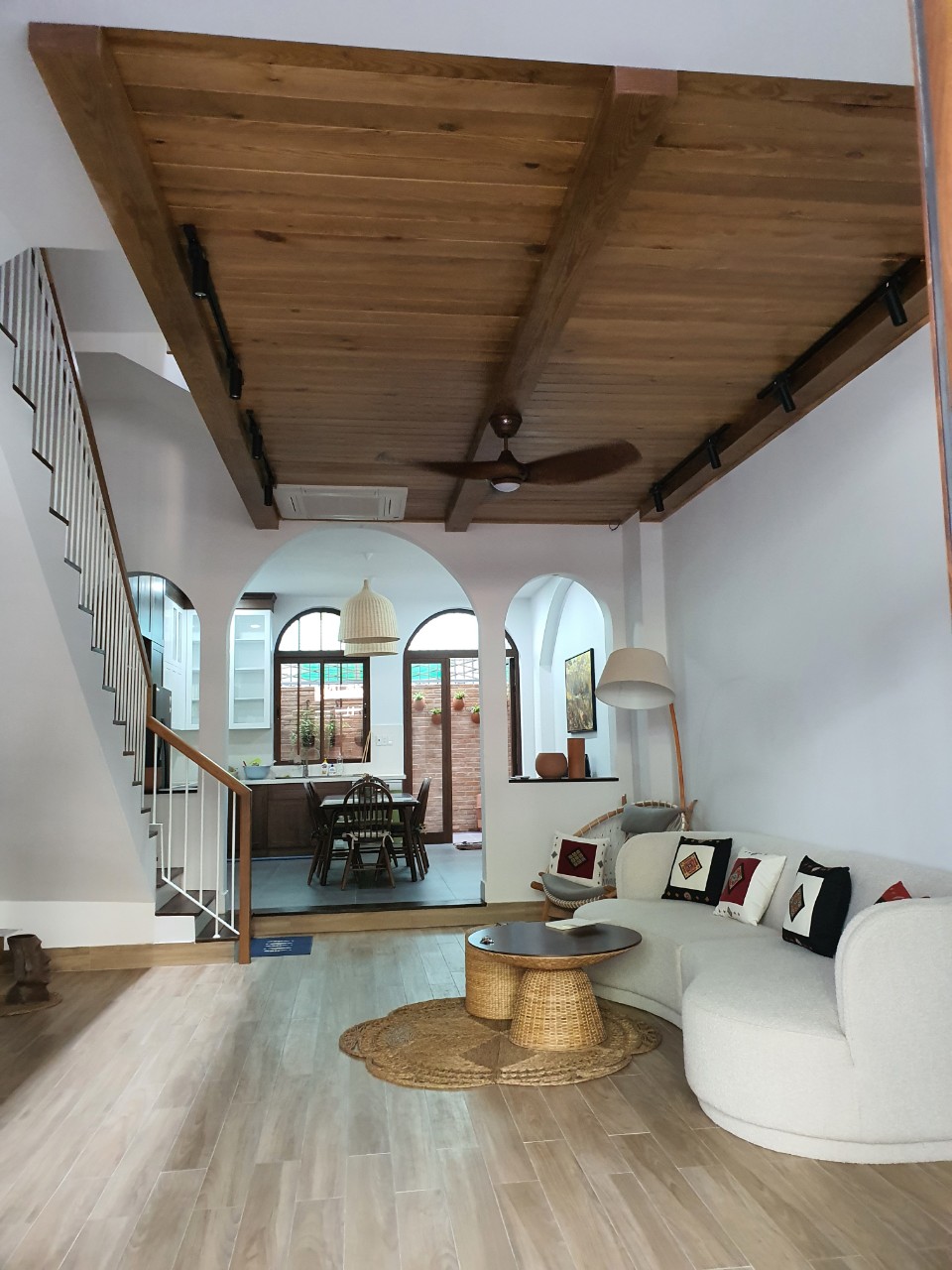 Thiết kế thi công nội thất co-lien-03.jpg (219 KB)