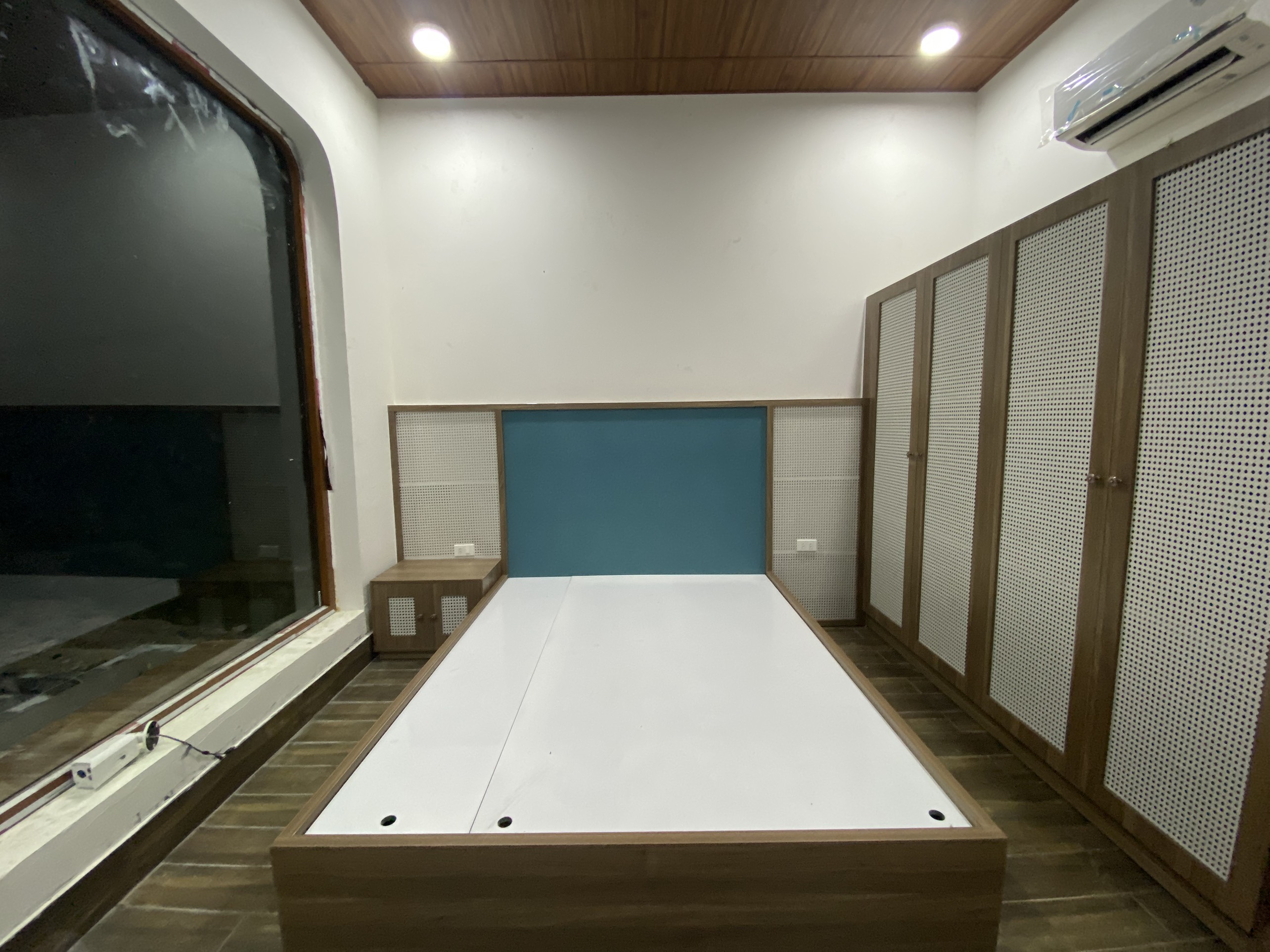 Thiết kế thi công nội thất chung cư thiet-ke-thi-cong-noi-that-04.jpg (829 KB)