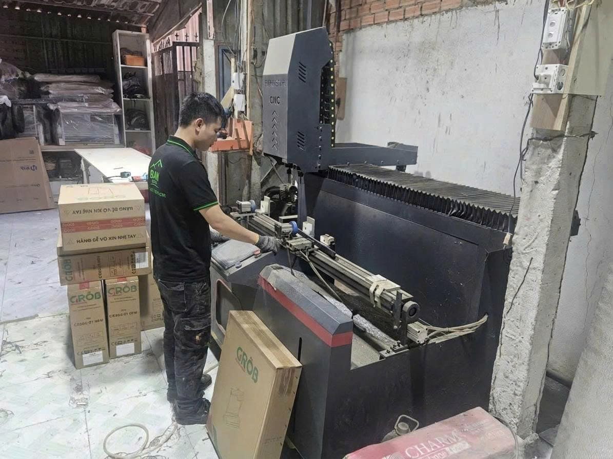 Máy CNC