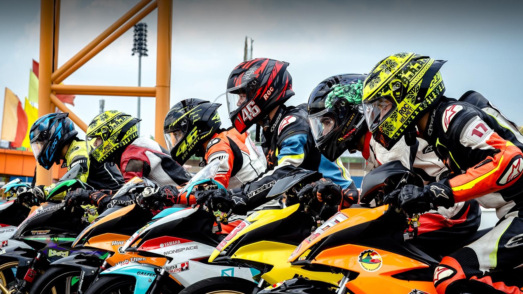 Mũ bảo hiểm Fullface Mũ bảo hiểm Fullface