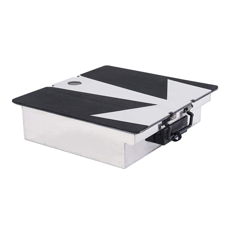 Một cục pin tiêu biểu của ván lướt điện sẽ có hình vuông như thế này Một cục pin tiêu biểu của ván lướt điện sẽ có hình vuông như thế này