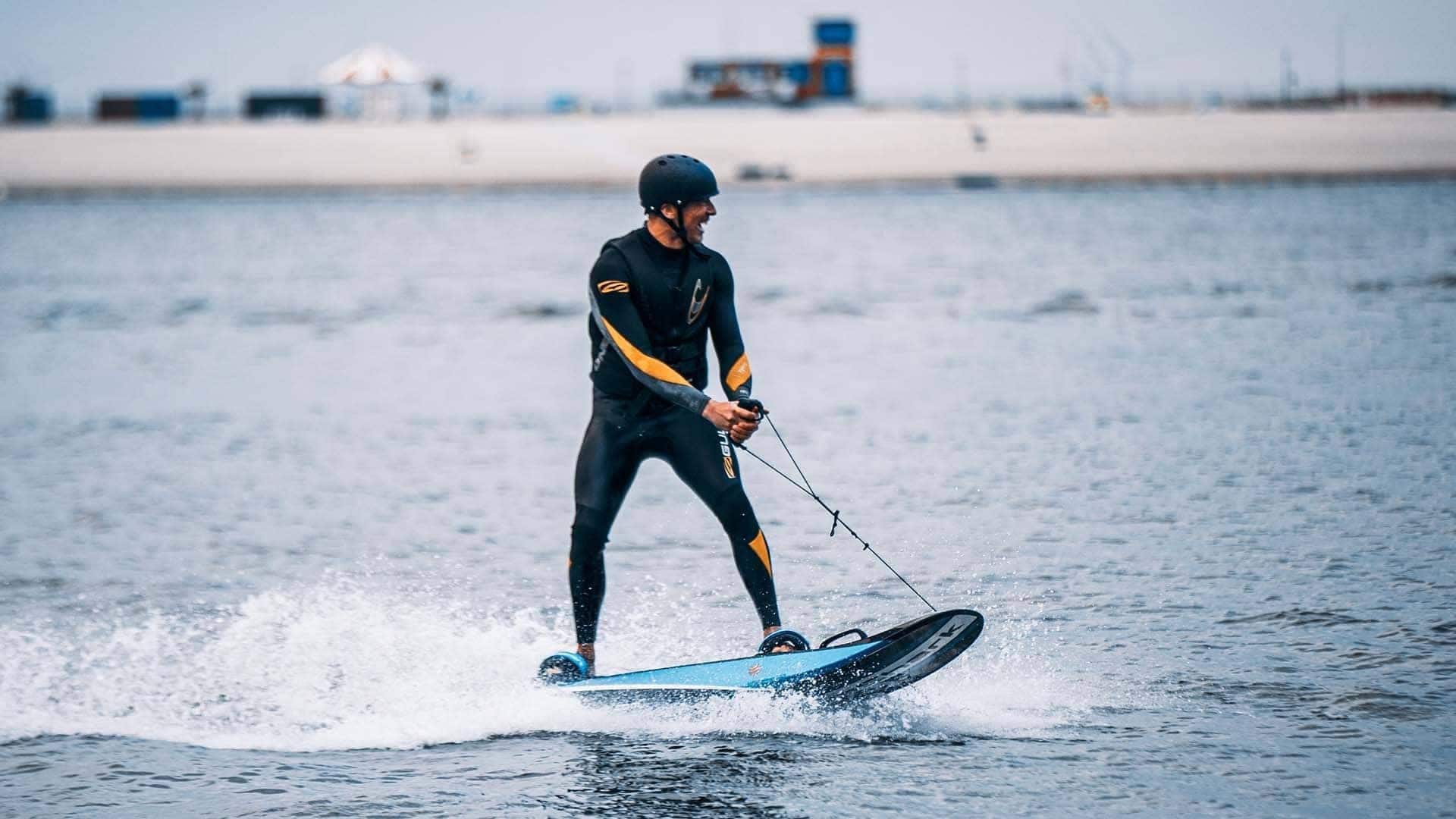 Những điều cần chú ý khi chơi ván lướt sóng phản lực Những điều cần chú ý khi chơi ván lướt sóng phản lực
