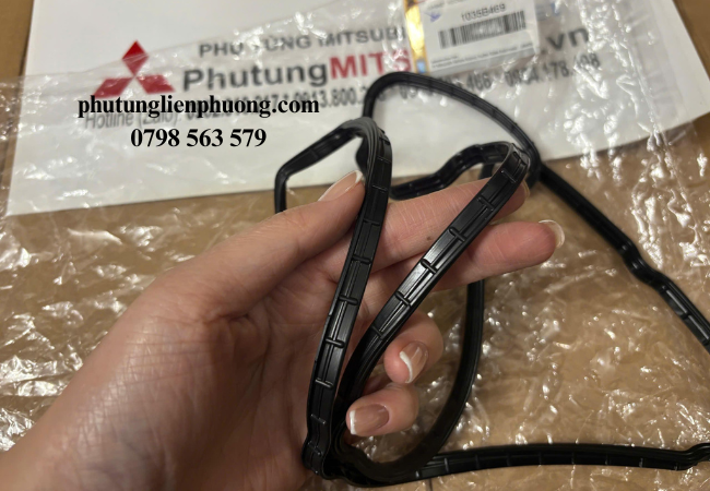 Gioăng dàn cò Mitsubishi Xpander chính hãng giảm thiểu nguy cơ rò rỉ dầu, duy trì hiệu suất của động cơ. Gioăng dàn cò Mitsubishi Xpander chính hãng giảm thiểu nguy cơ rò rỉ dầu, duy trì hiệu suất của động cơ.