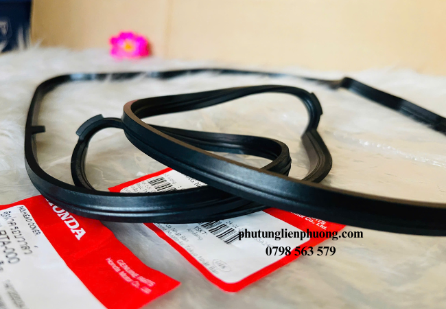 Ron dàn cò Civic hỏng kéo dài sẽ gây tổn hại cho các bộ phận khác trong động cơ như trục cam hay pít-tông Ron dàn cò Civic hỏng kéo dài sẽ gây tổn hại cho các bộ phận khác trong động cơ như trục cam hay pít-tông