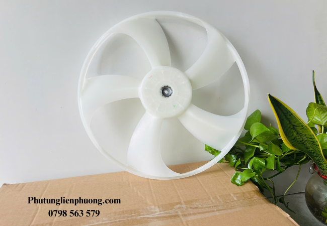 Va chạm kể cả va quệt nhẹ, cũng có thể làm cánh quạt gió động cơ hoạt động không ổn định, gây rung lắc Va chạm kể cả va quệt nhẹ, cũng có thể làm cánh quạt gió động cơ hoạt động không ổn định, gây rung lắc