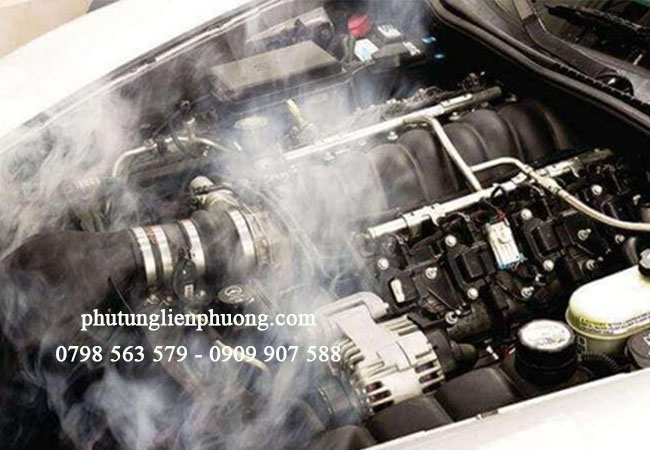 động cơ trên xe bị quá nhiệt khi mô tơ quạt hỏng động cơ trên xe bị quá nhiệt khi mô tơ quạt hỏng