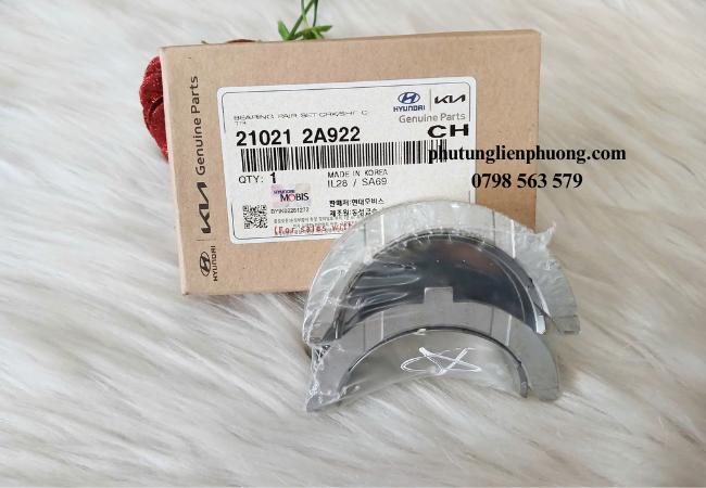 Miếng canh cổ trục cơ Kia Rondo giúp định vị chính xác trục khuỷu (trục cơ), hạn chế độ rơ và ma sát Miếng canh cổ trục cơ Kia Rondo giúp định vị chính xác trục khuỷu (trục cơ), hạn chế độ rơ và ma sát