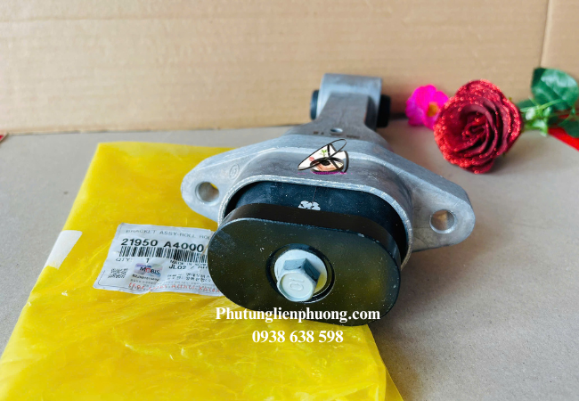 Chân máy sau Kia Rondo chính hãng mang lại độ bền cao Chân máy sau Kia Rondo chính hãng mang lại độ bền cao