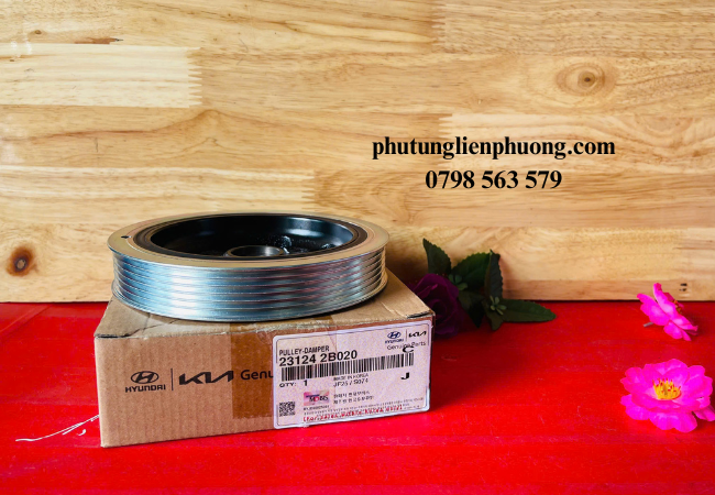 Puly trục cơ KIA Rio có vai trò chính trong việc truyền động từ động cơ đến các bộ phận khác Puly trục cơ KIA Rio có vai trò chính trong việc truyền động từ động cơ đến các bộ phận khác