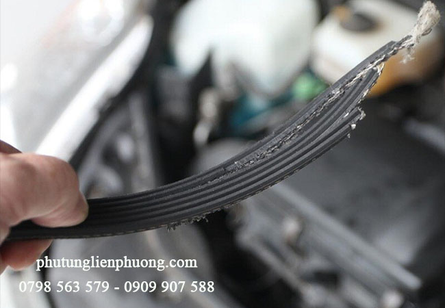 dây tổng bị đứt nên việc thay thế rất cần thiết dây tổng bị đứt nên việc thay thế rất cần thiết