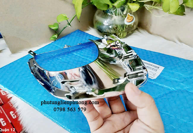 Ốp đèn gầm tạo sự hài hòa trong phong cách thiết kế của Fortuner Ốp đèn gầm tạo sự hài hòa trong phong cách thiết kế của Fortuner