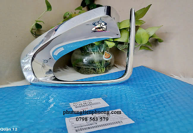 Thường xuyên kiểm tra ốp đèn gầm để đảm bảo an toàn khi lái xe Thường xuyên kiểm tra ốp đèn gầm để đảm bảo an toàn khi lái xe