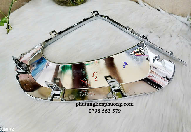 Ốp đèn gầm được thiết kế với chất liệu cao cấp Ốp đèn gầm được thiết kế với chất liệu cao cấp