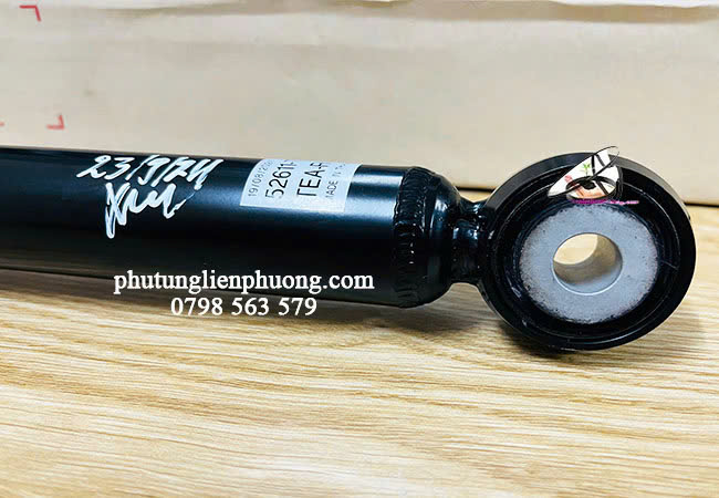 Thường xuyên kiểm tra giảm xóc sau để chiếc oto của các bạn vận hành êm ái Thường xuyên kiểm tra giảm xóc sau để chiếc oto của các bạn vận hành êm ái