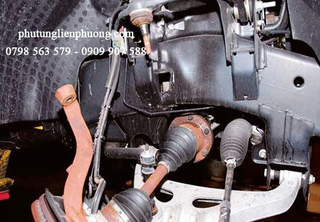 rotuyn lái trong nằm trong hệ thống lái nên việc hỏng rất là nguy hiểm rotuyn lái trong nằm trong hệ thống lái nên việc hỏng rất là nguy hiểm