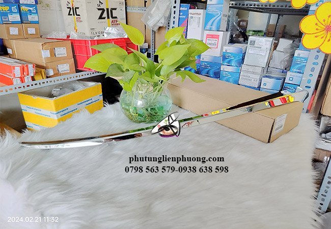 nẹp mạ bảo vệ cản trước khỏi va chạm nẹp mạ bảo vệ cản trước khỏi va chạm