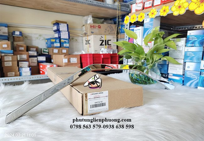 nẹp mạ cản trước phái dưới bên lái xpander xịn hãng nẹp mạ cản trước phái dưới bên lái xpander xịn hãng