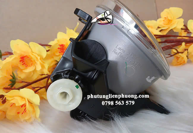 Tính năng điều chỉnh góc chiếu sáng thông minh, cho phép ánh sáng được phân bổ một cách tối ưu nhất Tính năng điều chỉnh góc chiếu sáng thông minh, cho phép ánh sáng được phân bổ một cách tối ưu nhất