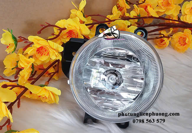 Đèn gầm xe Toyota Vios chính hãng thường có kiểu dáng nhỏ gọn nhưng mạnh mẽ Đèn gầm xe Toyota Vios chính hãng thường có kiểu dáng nhỏ gọn nhưng mạnh mẽ