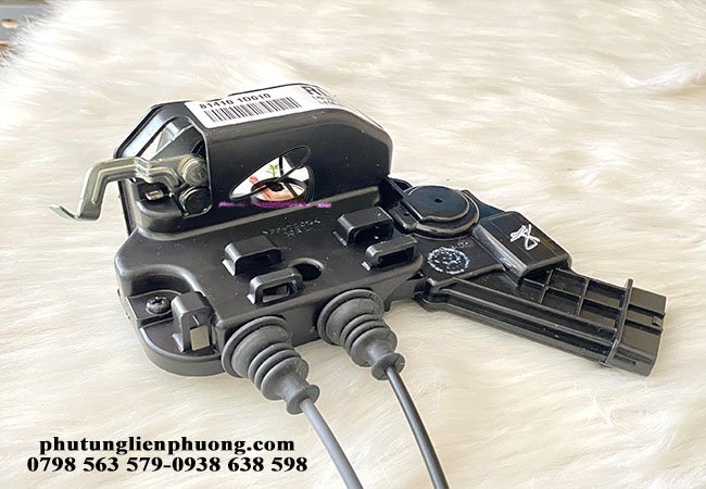 khóa ngậm cửa sau trái kia carens cao cấp khóa ngậm cửa sau trái kia carens cao cấp