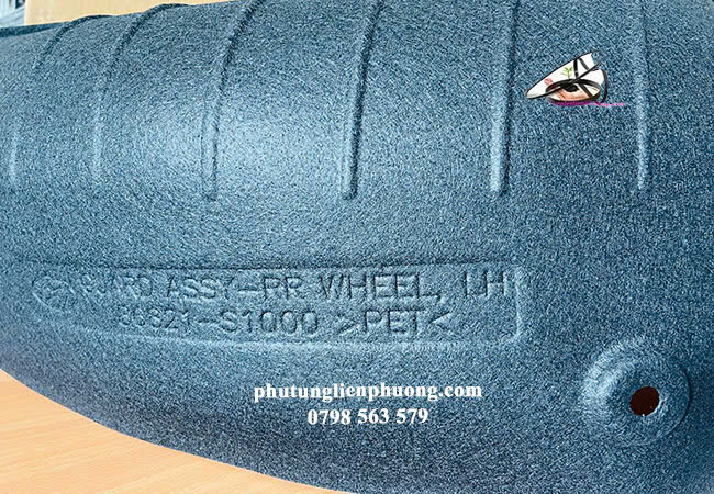 Lòng dè sau Hyundai Santafe chính hãng thường được làm từ vật liệu chất lượng cao Lòng dè sau Hyundai Santafe chính hãng thường được làm từ vật liệu chất lượng cao