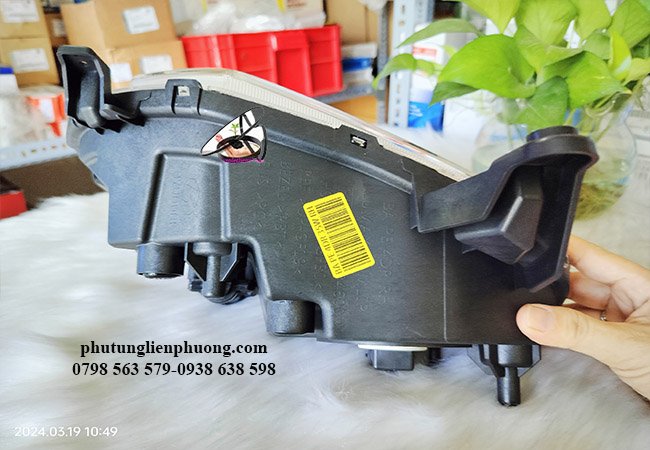 đèn gầm phải chính hãng phụ tùng ô tô Hyundai I10 đèn gầm phải chính hãng phụ tùng ô tô Hyundai I10