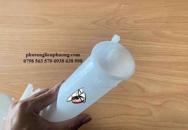 ống dẫn vào bình nước rửa kính xe i10 ống dẫn vào bình nước rửa kính xe i10